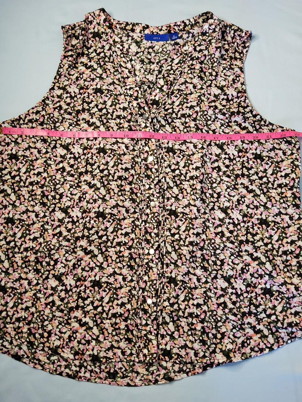 Women's Apt. 9 Pintuck Button Front Floral Sleeveless Top - Pink and Black - Picture 4 of 7